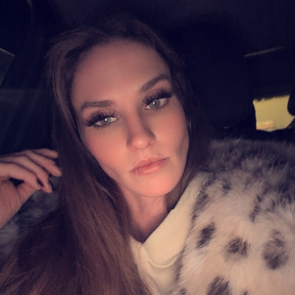 Meet your Posher, Jani - Picture 2 of 6